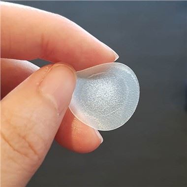 Mikroadatas plāksteris pūtītēm